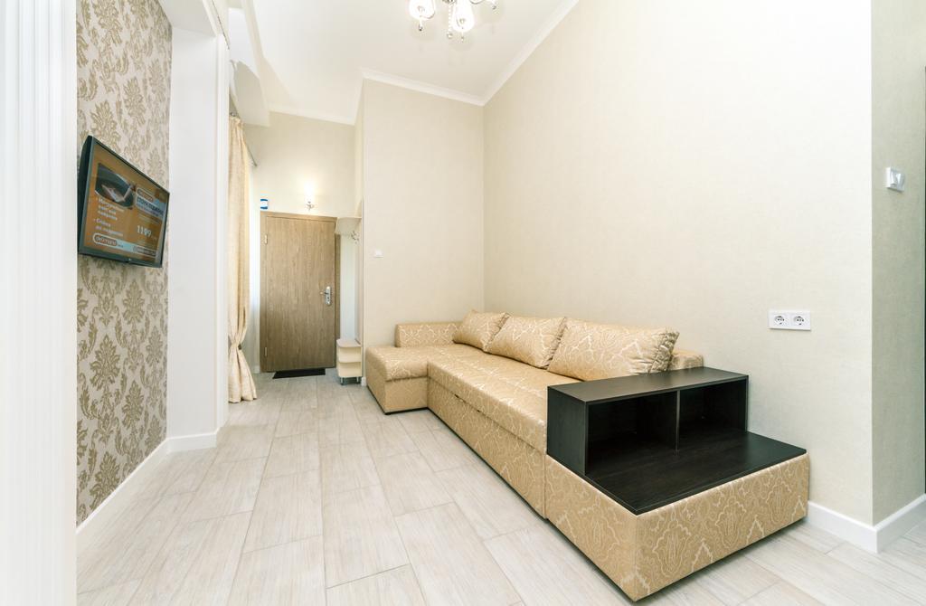 Bogdan Hall Kyiv Exterior foto