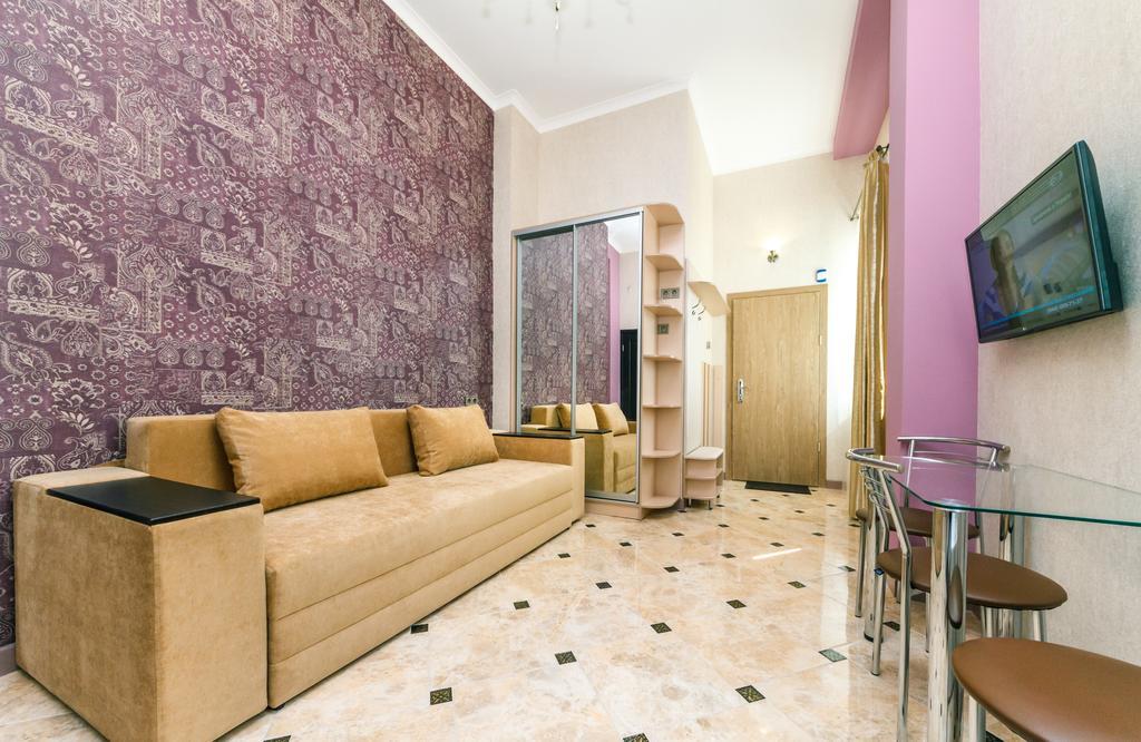 Bogdan Hall Kyiv Exterior foto